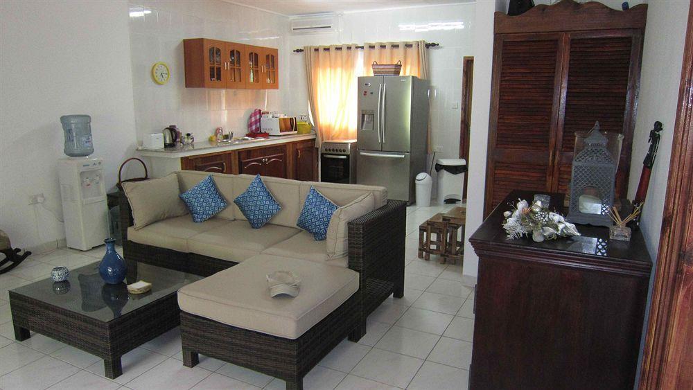 Paodise Guesthouse La Digue Bagian luar foto