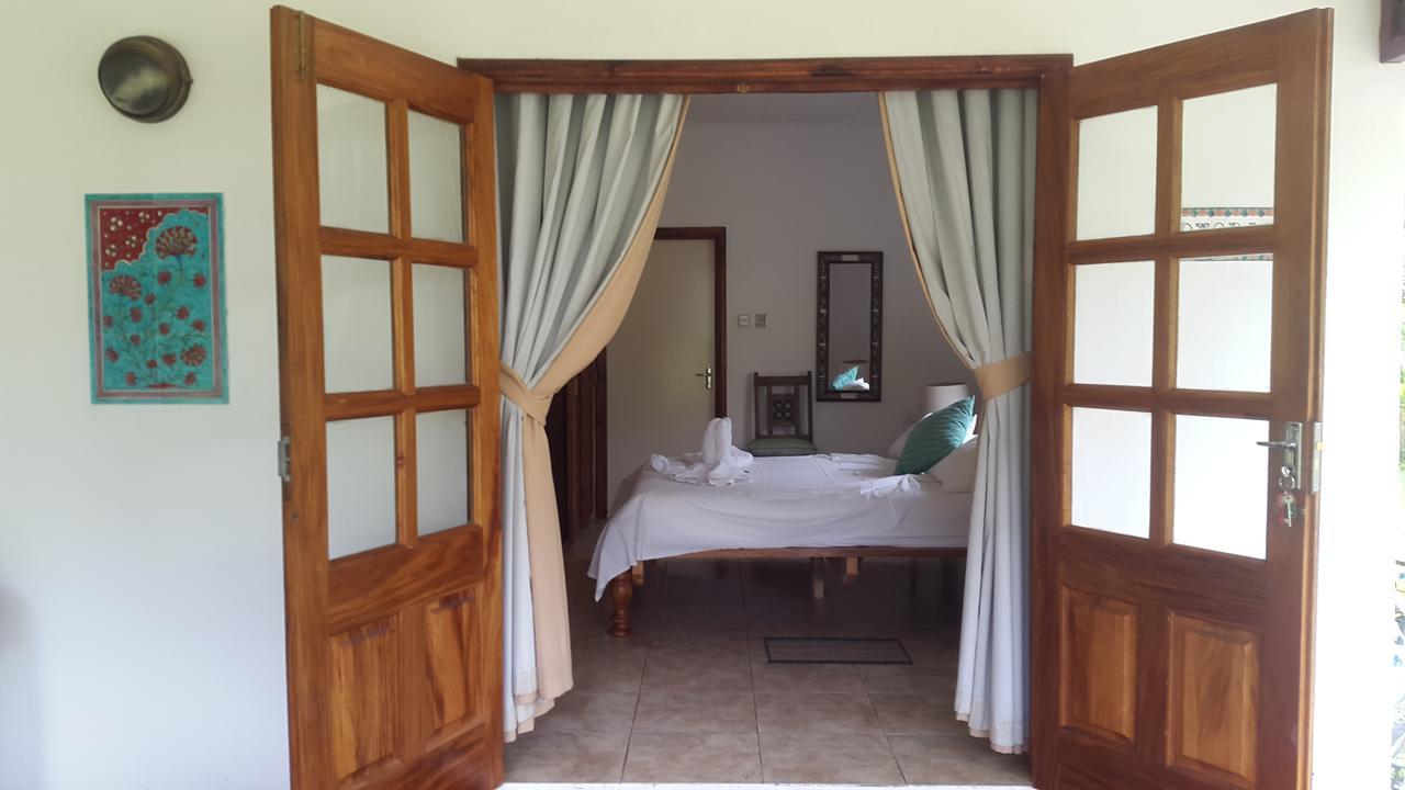 Paodise Guesthouse La Digue Bagian luar foto
